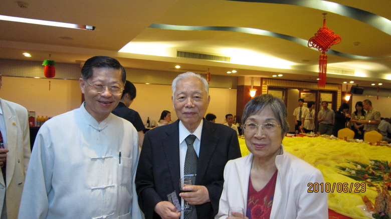 喜唔张克辉夫妇于欢迎晚宴