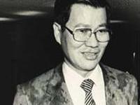 蕭萬長遭農民蛋洗