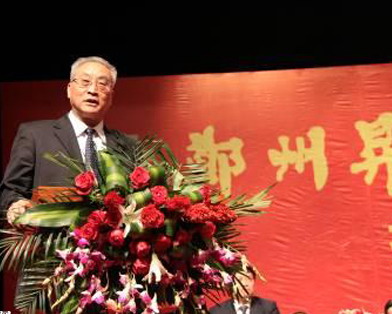 張銘清稱許王廣亞走在前列