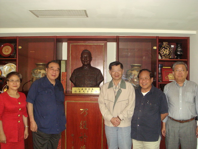 寄望于右任法書展計時百天