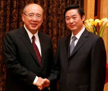 吳伯雄邀四川領導來探團圓