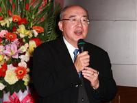 吳伯雄念貢献國家