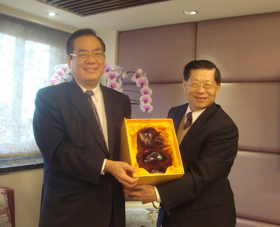 陆炳文贺总统府新任秘书长