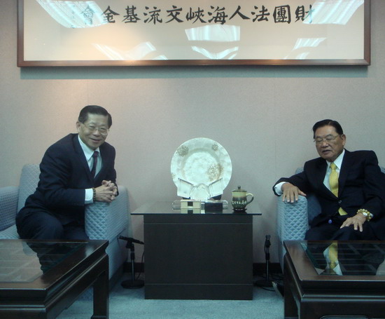 江丙坤接见陆炳文盼多交流