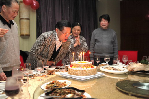 齐祝福陆炳文会长健康长寿