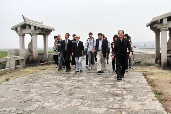 余光中千步成诗桥