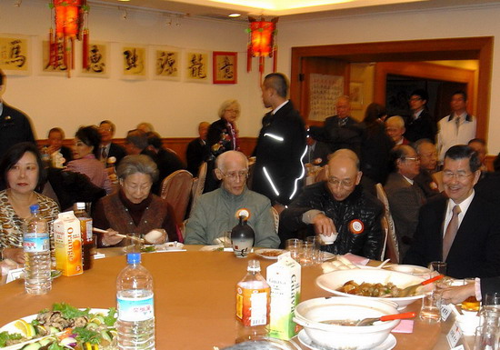 文坛政坛喜庆同堂