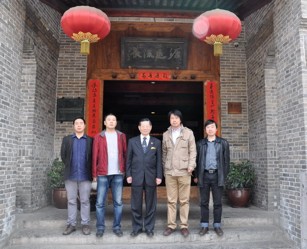 专谒西安于右任故居纪念馆