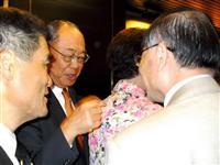 国大议长钱复关注粥会活动