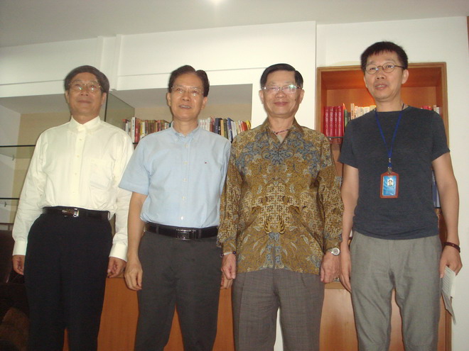 总会长拜访厦门日报总编辑