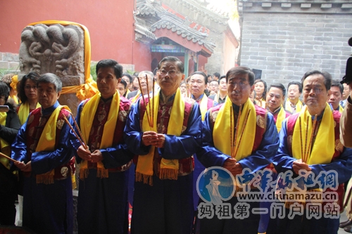 两岸共奉妈祖移驾晋京安座