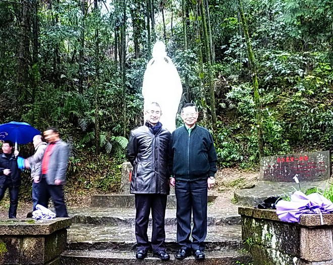 重临宁德南沶公园陆游塑像